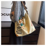 Sac à bandoulière en toile 41x34x11cm Kaki - Élégance et Praticité pour un Look Décontracté