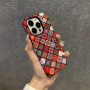 Coque de Protection en Silicone Échiquier Totémique pour iPhone - Design Élégant et Résistant
