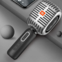 Microphone Bluetooth pour Karaoké JBL KMC600 Argent - Sonorité Professionnelle et Liberté Sans Fil